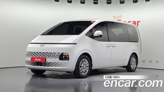 Hyundai Staria, 2023