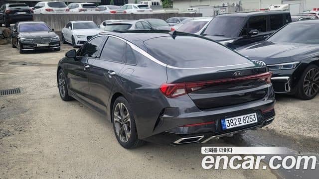 Kia K5, 2021