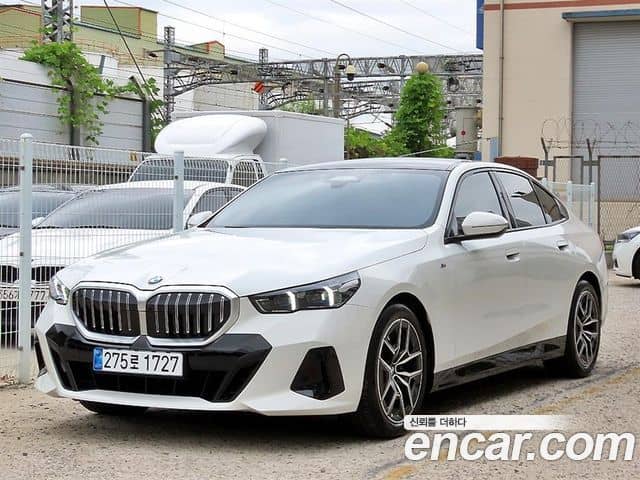 BMW 5 Series, 2025