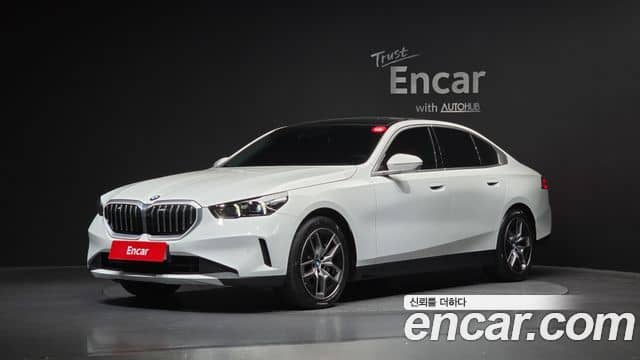 BMW 5 Series, 2023