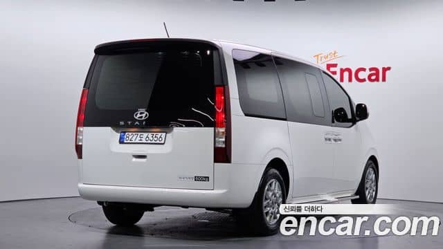 Hyundai Staria, 2025