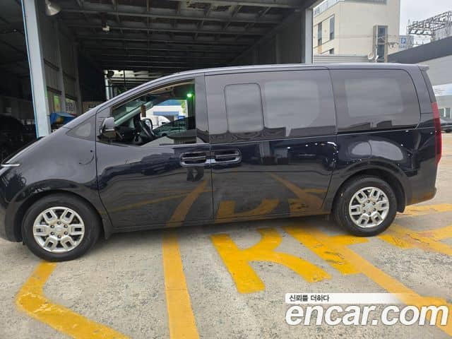 Hyundai Staria, 2023