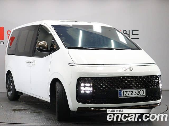 Hyundai Staria, 2025