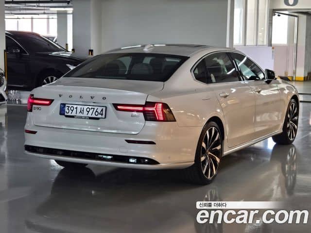 Volvo S90, 2026