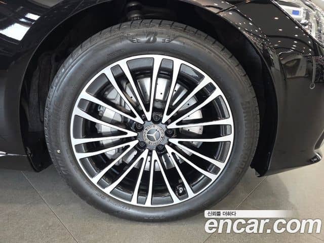 Mercedes-Benz S-Class, 2025