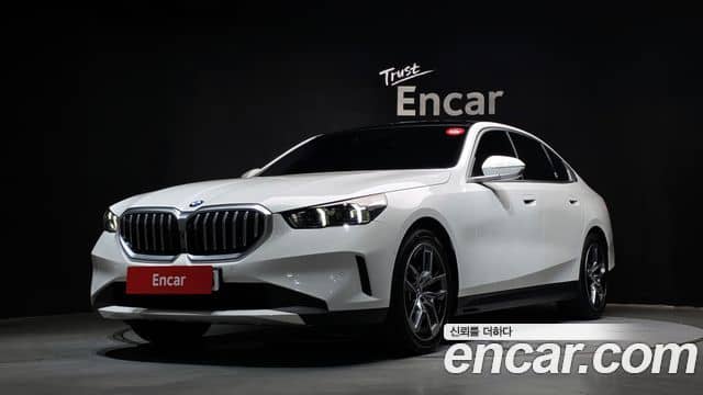BMW 5 Series, 2024