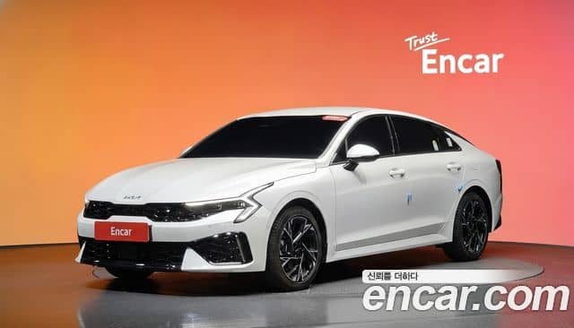 Kia K5, 2025