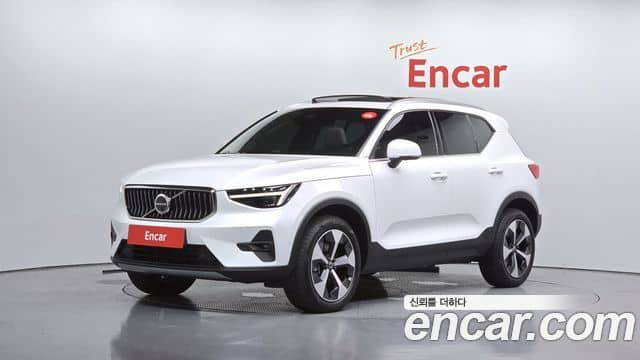 Volvo XC40, 2024