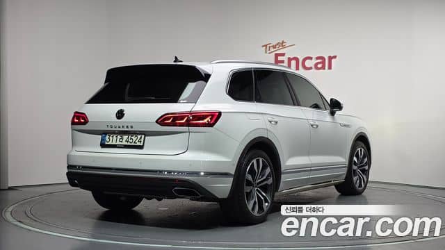 Volkswagen Touareg, 2021