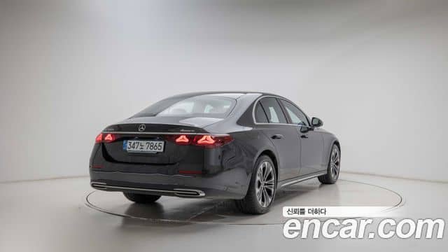 Mercedes-Benz E-Class, 2025