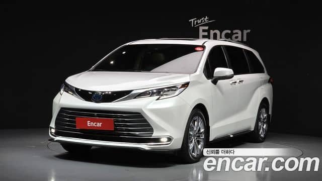 Toyota Sienna, 2023