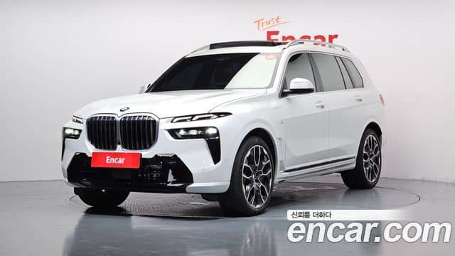 BMW X7, 2025