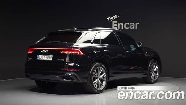 Audi Q7, 2022