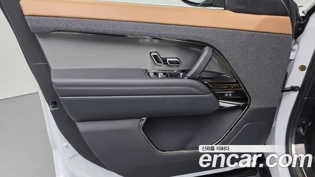 Land Rover Range Rover Sport, 2025