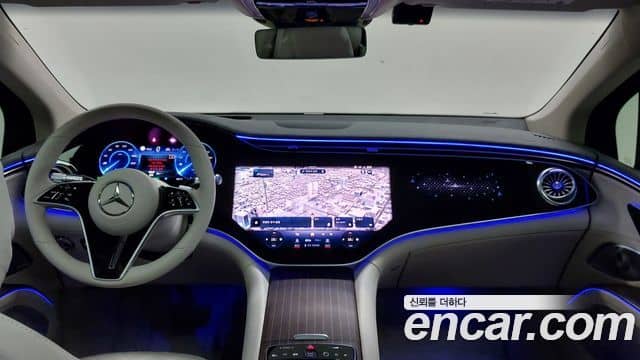 Mercedes-Benz EQS SUV, 2023