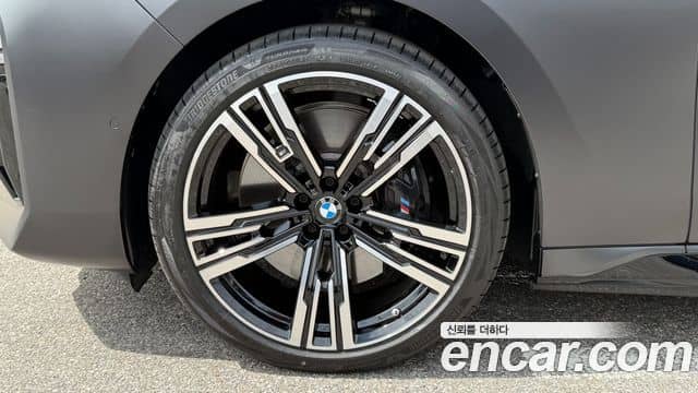 BMW i7, 2024