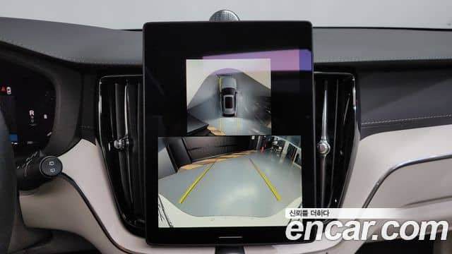 Volvo XC60, 2025