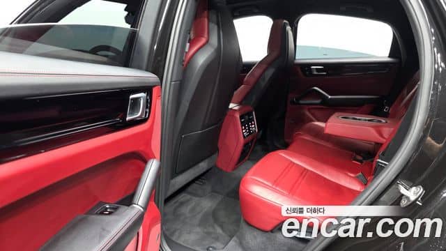 Porsche Cayenne, 2020