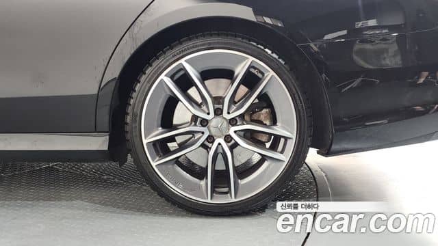 Mercedes-Benz E-Class, 2020