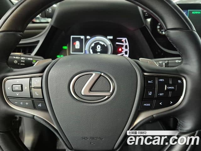 Lexus ES300h, 2026
