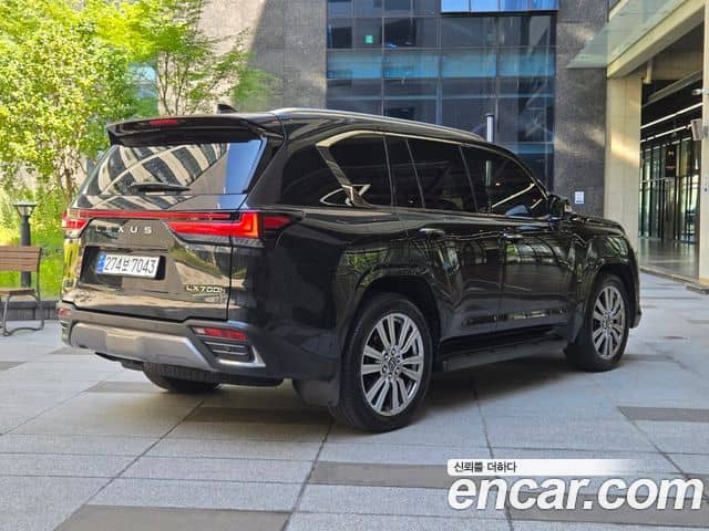 Lexus LX, 2025