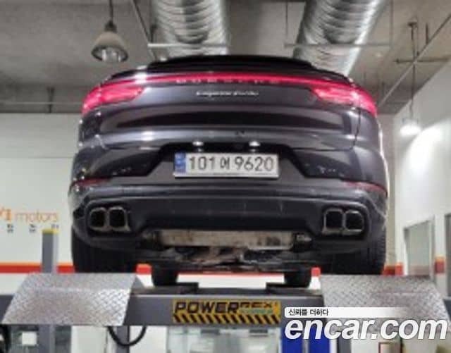 Porsche Cayenne, 2020