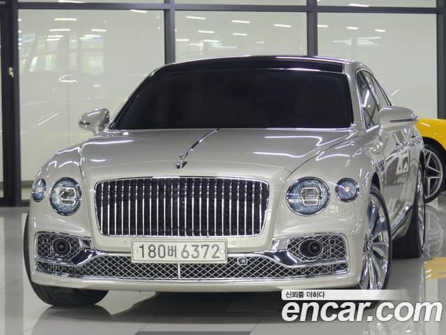 Bentley Flying Spur, 2021