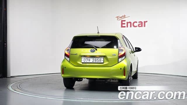 Toyota Prius C, 2018