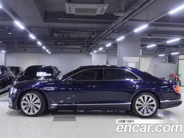 Bentley Flying Spur, 2021