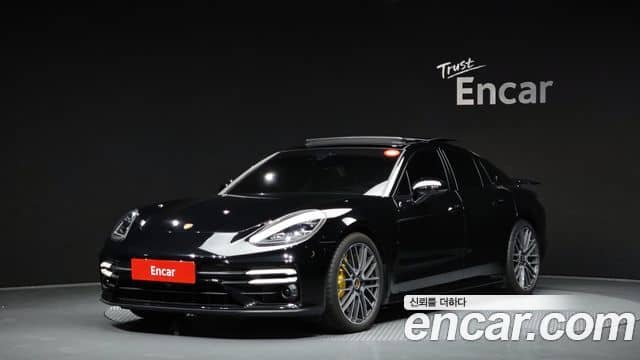 Porsche Panamera, 2021