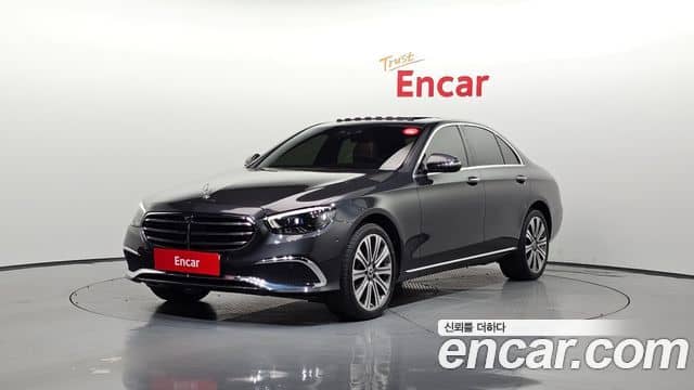 Mercedes-Benz E-Class, 2022