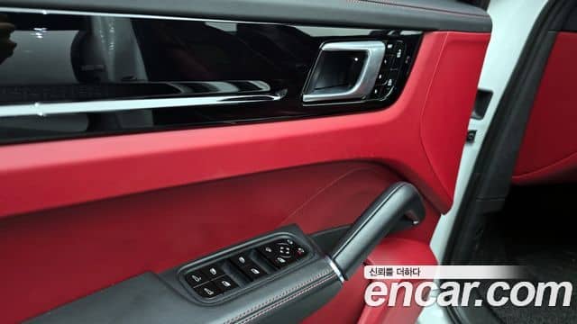 Porsche Cayenne, 2021