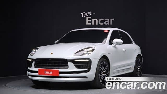 Porsche Macan, 2022