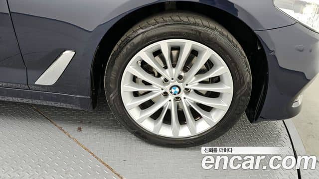BMW 5 Series, 2020