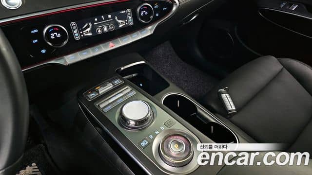 Genesis GV70, 2024