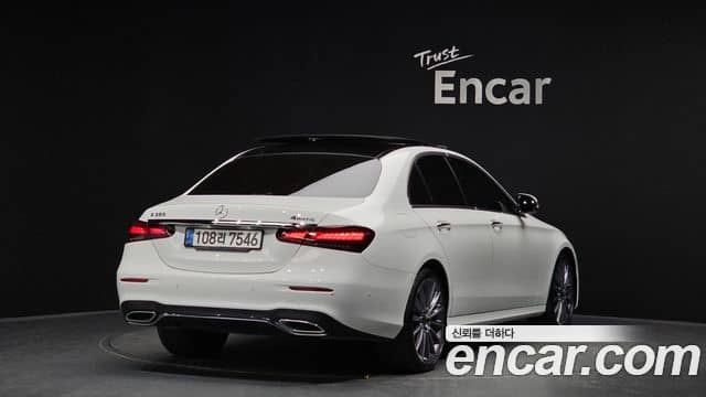 Mercedes-Benz E-Class, 2022