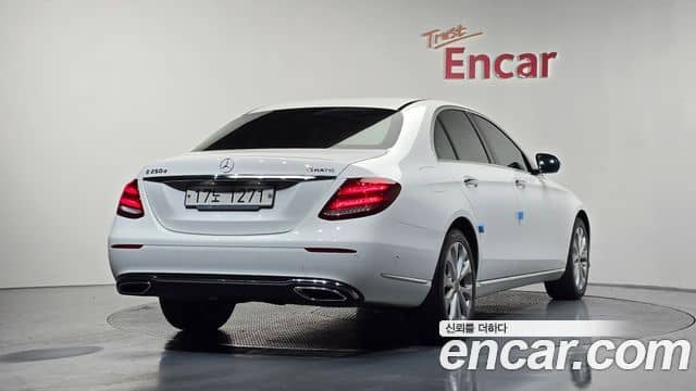 Mercedes-Benz E-Class, 2018