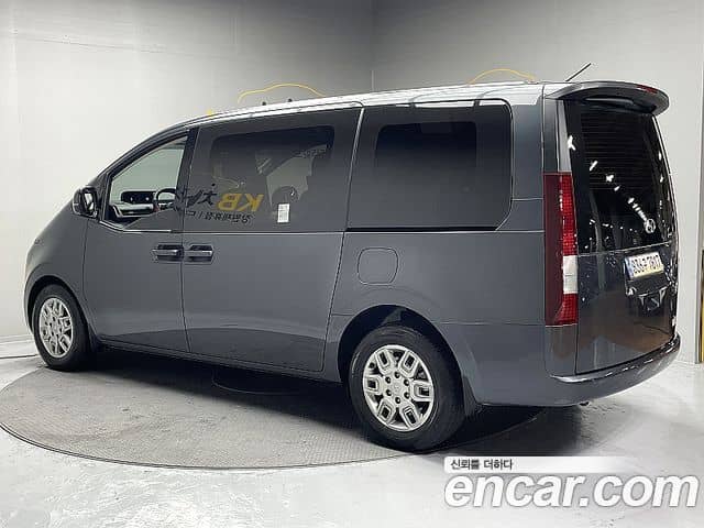 Hyundai Staria, 2023