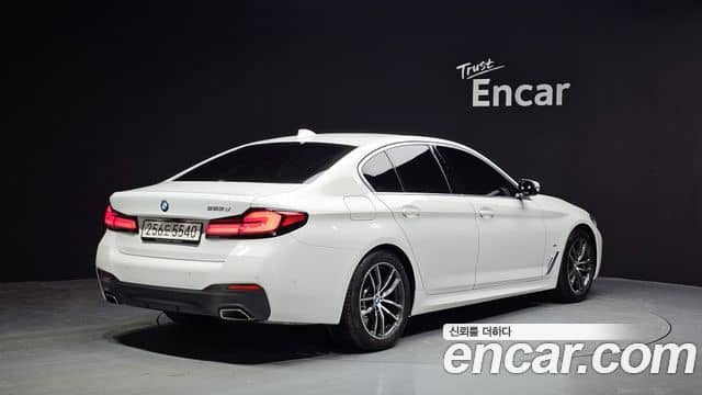 BMW 5 Series, 2023