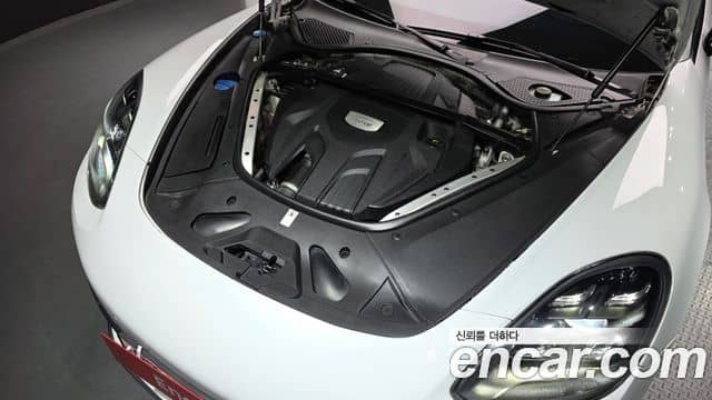Porsche Panamera, 2018