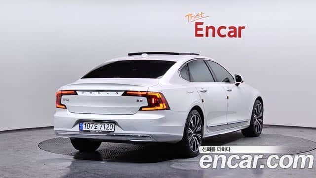 Volvo S90, 2024