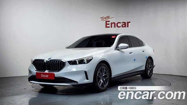 BMW 5 Series, 2023