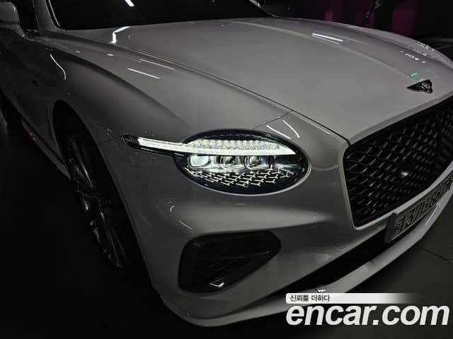 Bentley Continental GT, 2025