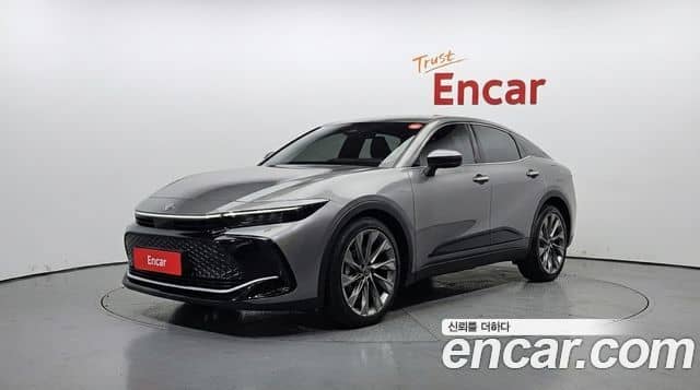 Toyota Crown Crossover, 2023