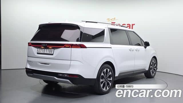 Kia Carnival, 2022