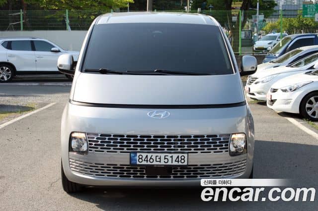 Hyundai Staria, 2023