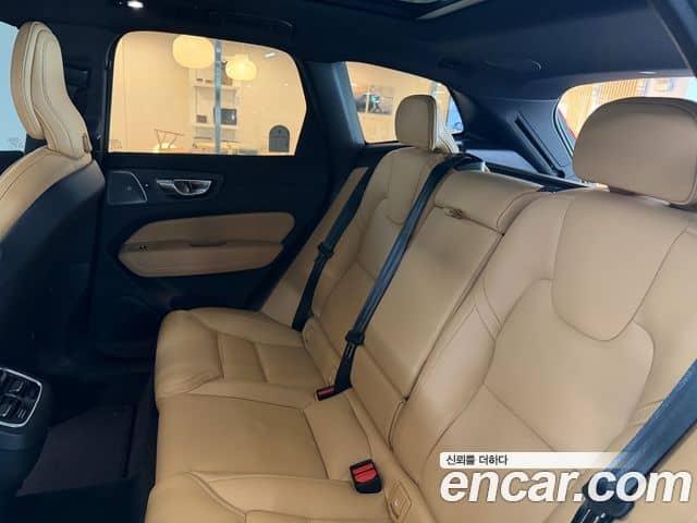 Volvo XC60, 2024
