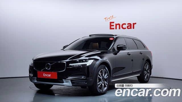 Volvo V90 Cross Country, 2018
