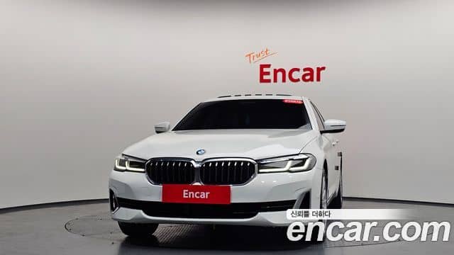 BMW 5 Series, 2022