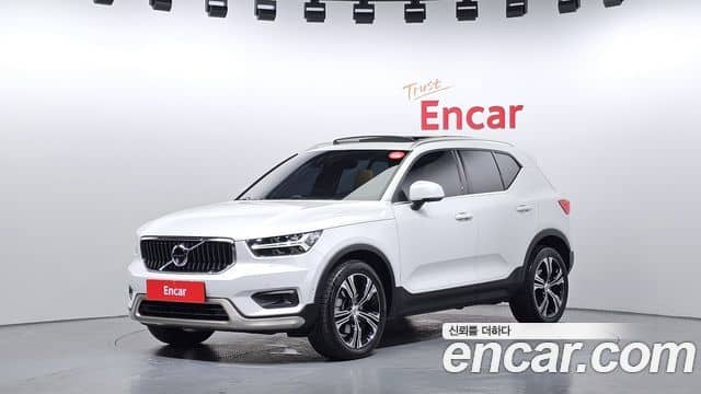 Volvo XC40, 2021